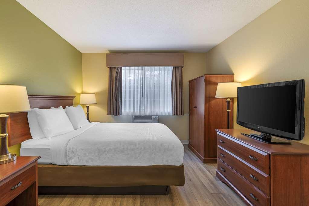 Best Western York Inn Room photo